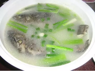 丝瓜仁鲢鱼催奶汤